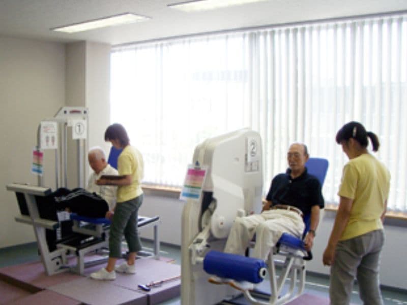 デイサービスセンター元気 トレーニングマシーン